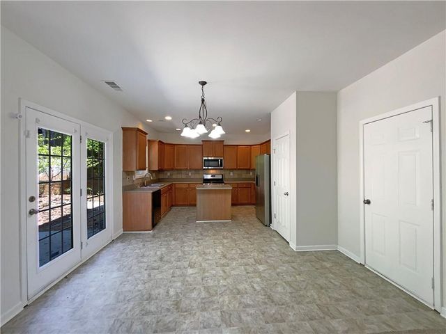 956 Buckhorn Bend, Locust Grove, GA 30248