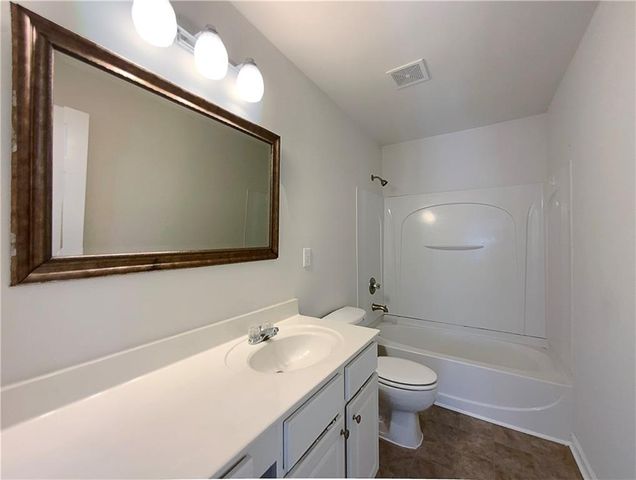 956 Buckhorn Bend, Locust Grove, GA 30248