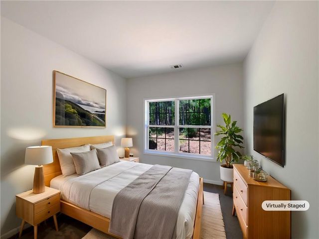 956 Buckhorn Bend, Locust Grove, GA 30248