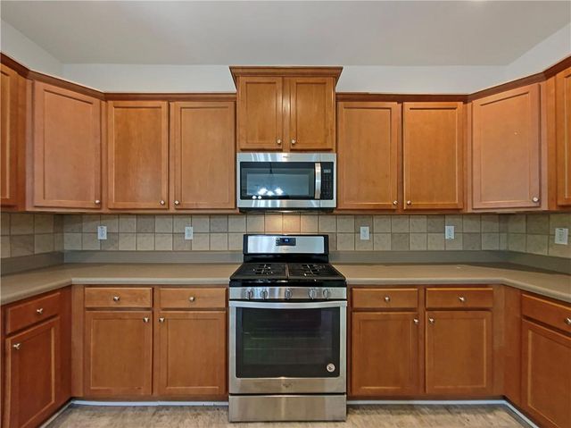 956 Buckhorn Bend, Locust Grove, GA 30248