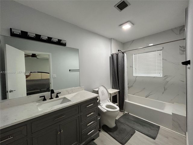 11121 SW 110th Rd 11121, Miami, FL 33176