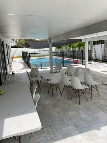 11121 SW 110th Rd 11121, Miami, FL 33176