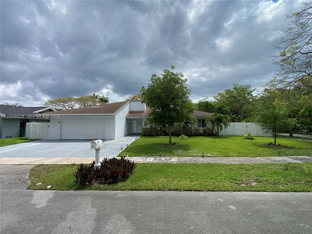 11121 SW 110th Rd 11121, Miami, FL 33176