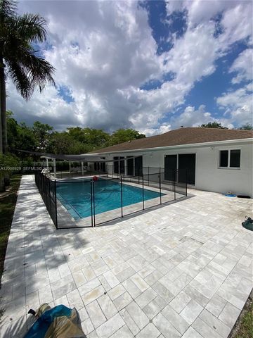 11121 SW 110th Rd 11121, Miami, FL 33176