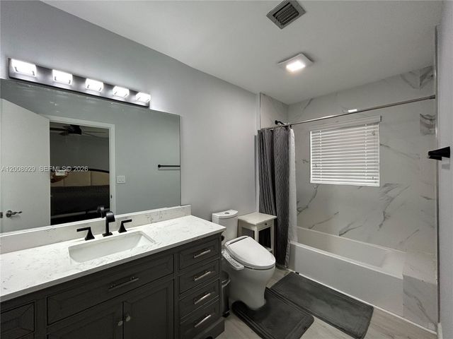 11121 SW 110th Rd 11121, Miami, FL 33176