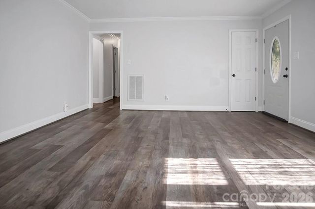 602 Holly Circle, Mount Holly, NC 28120