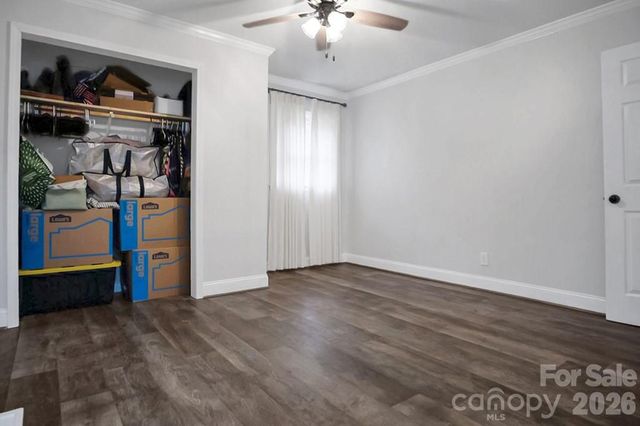 602 Holly Circle, Mount Holly, NC 28120