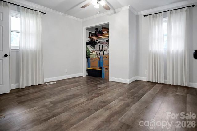 602 Holly Circle, Mount Holly, NC 28120