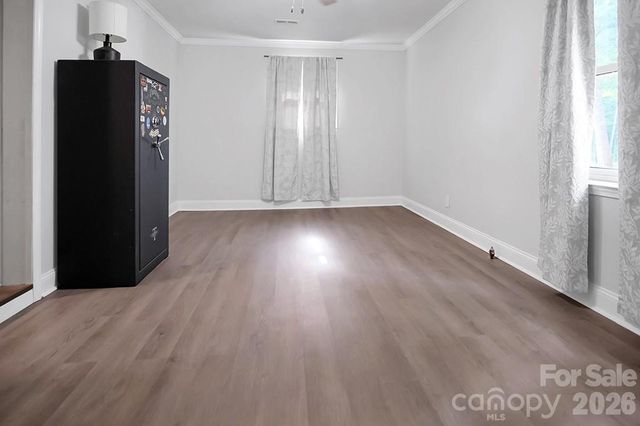 602 Holly Circle, Mount Holly, NC 28120