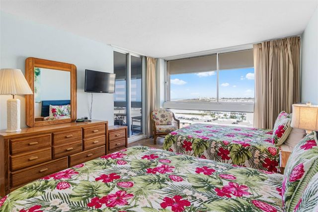 5966 MIDNIGHT PASS ROAD G113, Sarasota, FL 34242