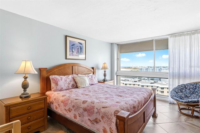 5966 MIDNIGHT PASS ROAD G113, Sarasota, FL 34242