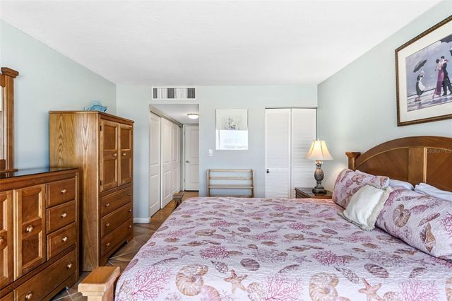 5966 MIDNIGHT PASS ROAD G113, Sarasota, FL 34242