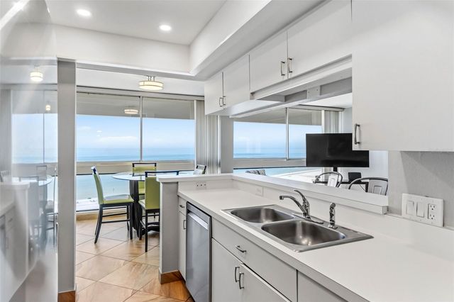 5966 MIDNIGHT PASS ROAD G113, Sarasota, FL 34242