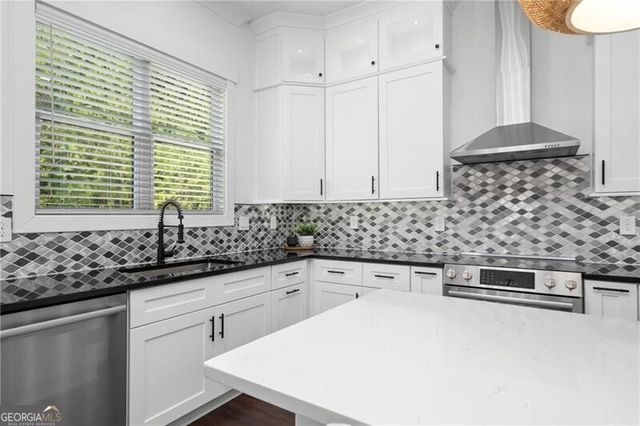 173 Brush Creek Court, Stockbridge, GA 30281