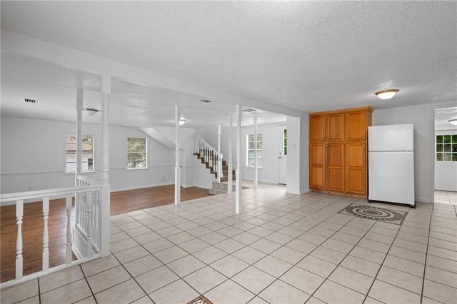 2851 Sun Valley Drive, Mobile, AL 36618