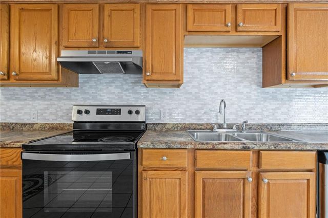 2851 Sun Valley Drive, Mobile, AL 36618