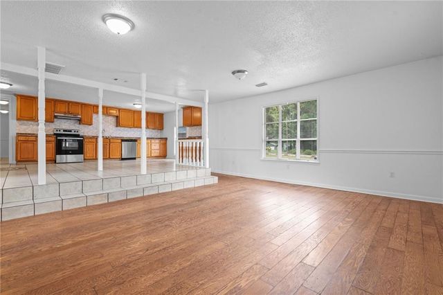 2851 Sun Valley Drive, Mobile, AL 36618