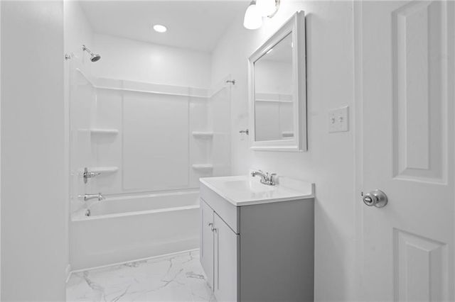 2851 Sun Valley Drive, Mobile, AL 36618