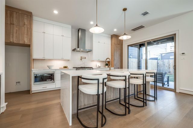 2213 Whitney Street, Houston, TX 77006