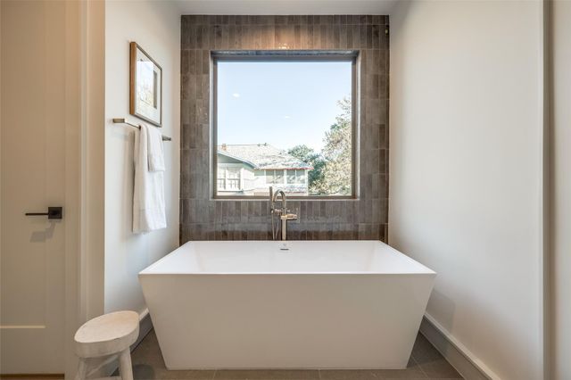 2213 Whitney Street, Houston, TX 77006