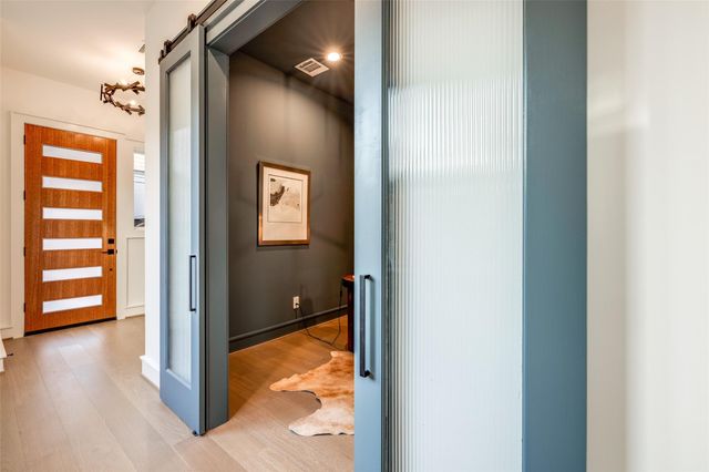 2213 Whitney Street, Houston, TX 77006