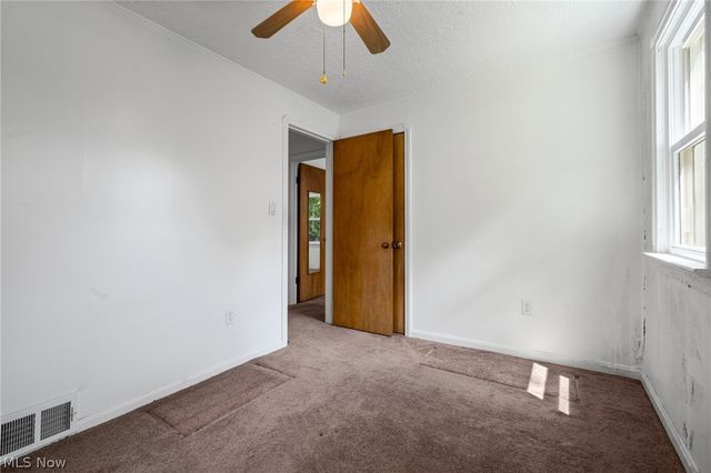 27111 Lynn Drive, Olmsted Twp, OH 44138