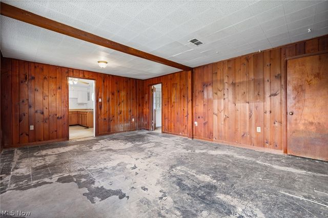 27111 Lynn Drive, Olmsted Twp, OH 44138