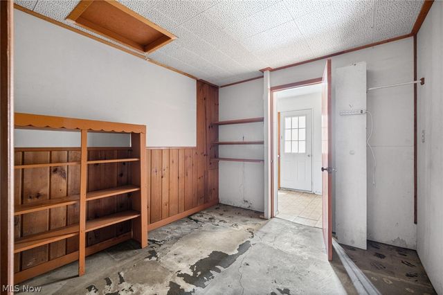 27111 Lynn Drive, Olmsted Twp, OH 44138