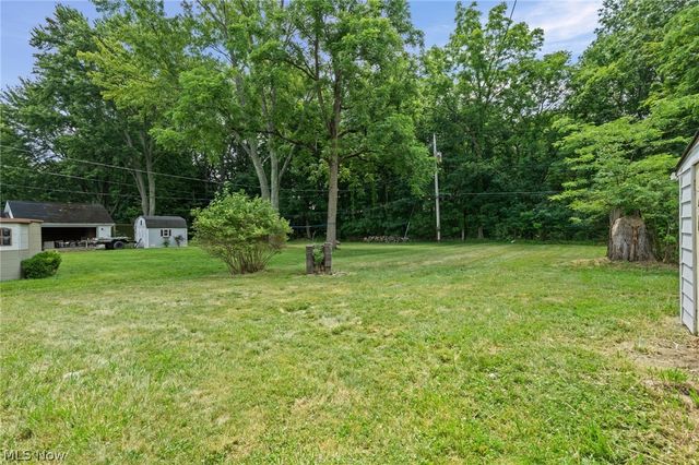 27111 Lynn Drive, Olmsted Twp, OH 44138