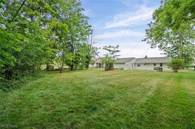 27111 Lynn Drive, Olmsted Twp, OH 44138