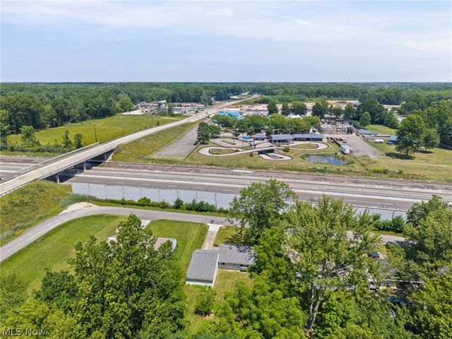 27111 Lynn Drive, Olmsted Twp, OH 44138