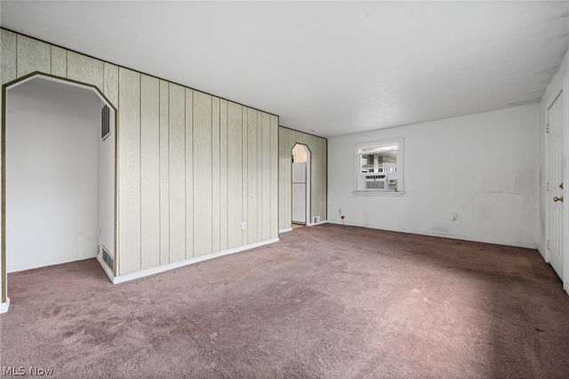27111 Lynn Drive, Olmsted Twp, OH 44138