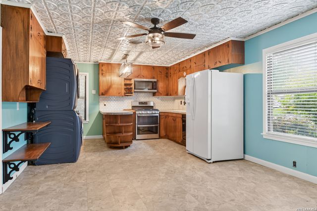 234 Irvington, San Antonio, TX 78209