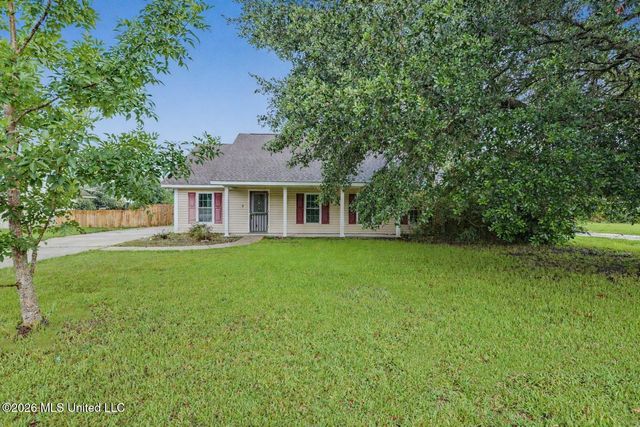 610 Waveland Avenue, Waveland, MS 39576