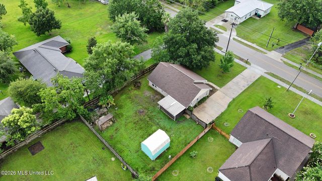 610 Waveland Avenue, Waveland, MS 39576