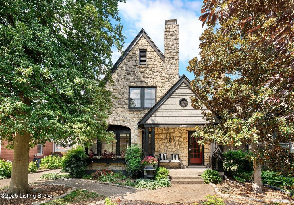 1285 Royal Ave, Louisville, KY 40204