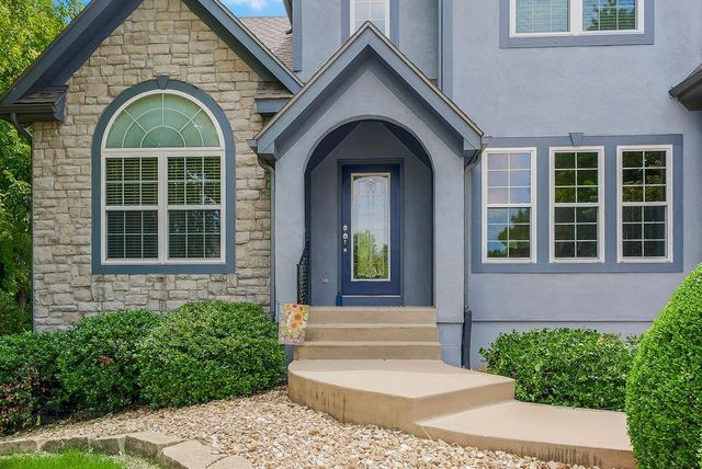 6052 Brownridge Street, Shawnee, KS 66218