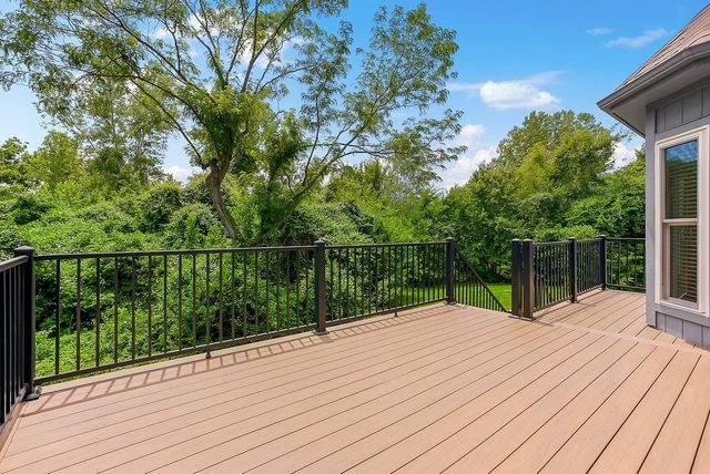 6052 Brownridge Street, Shawnee, KS 66218
