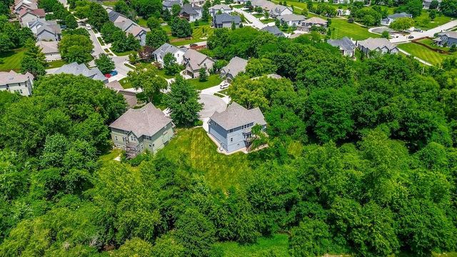 6052 Brownridge Street, Shawnee, KS 66218