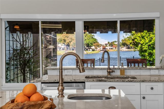 112 LAKEN LANE, Orlando, FL 32804