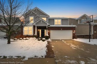 27316 Victoria Road, Novi, MI 48374