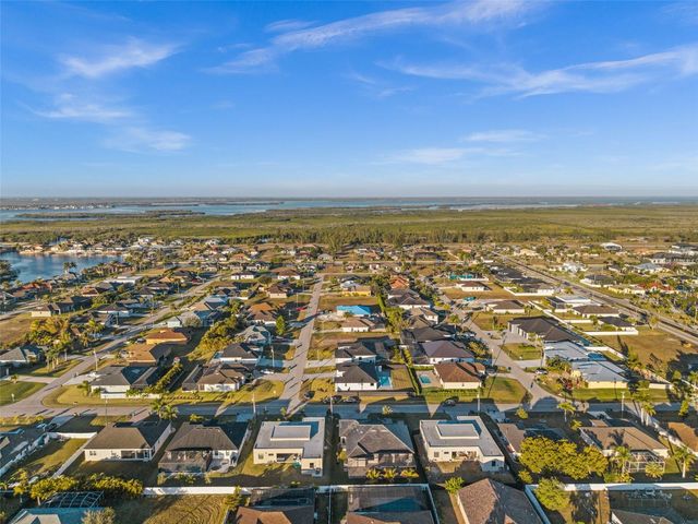 109 SW 37TH PLACE, Cape Coral, FL 33991