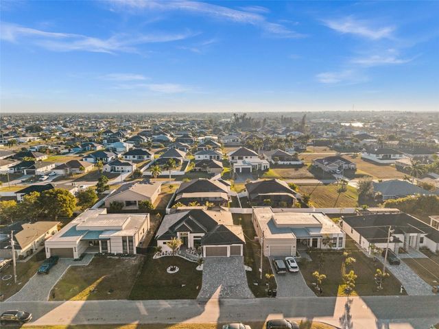 109 SW 37TH PLACE, Cape Coral, FL 33991