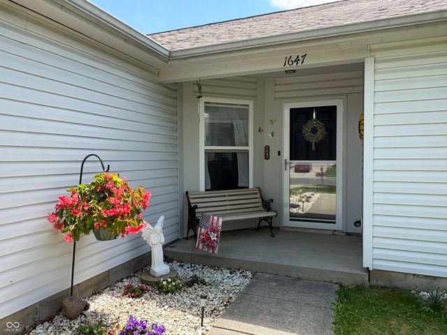 1647 Sweetwater Lane, Greenfield, IN 46140