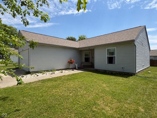 1647 Sweetwater Lane, Greenfield, IN 46140