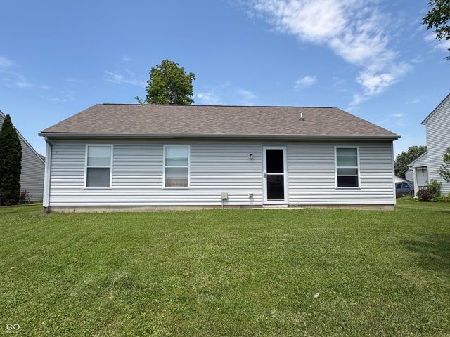 1647 Sweetwater Lane, Greenfield, IN 46140