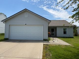 1647 Sweetwater Lane, Greenfield, IN 46140