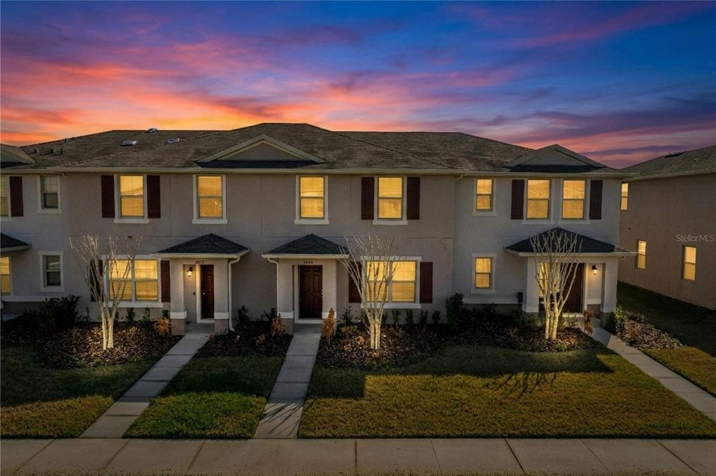 Image 2 of property listing at 1404 DUSTY STONE LANE, Kissimmee, FL 34744