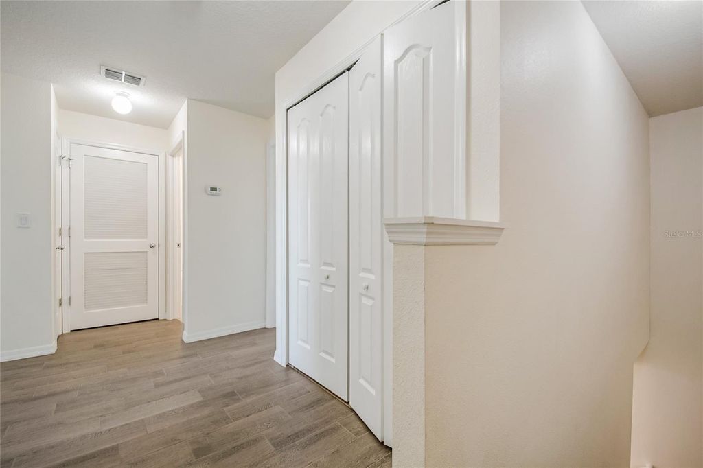 Image 20 of property listing at 1404 DUSTY STONE LANE, Kissimmee, FL 34744