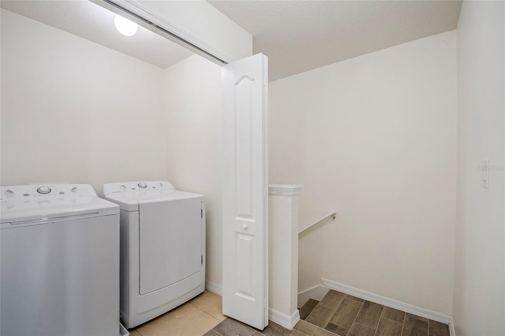 Image 22 of property listing at 1404 DUSTY STONE LANE, Kissimmee, FL 34744